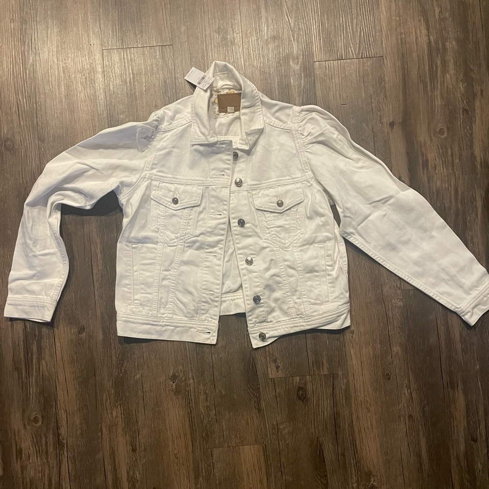 NWT cropped white jean jacket